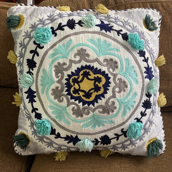 Anthropologie Throw pillow - Picture 1 of 1